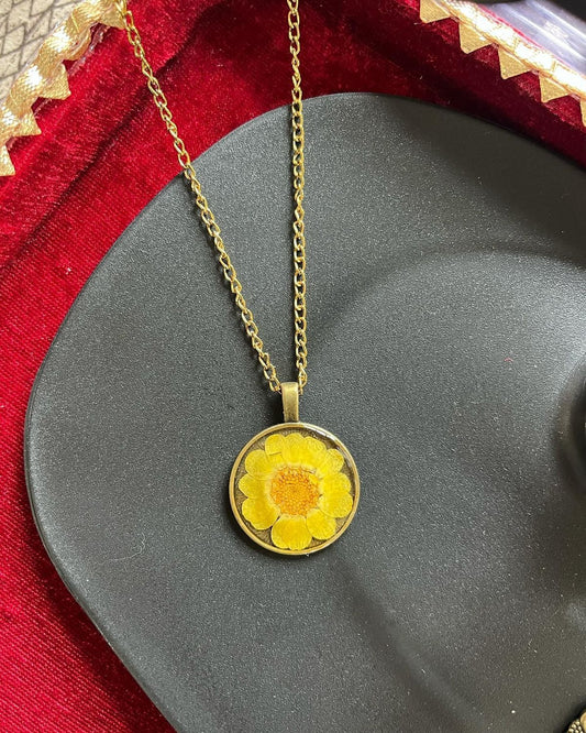 Round Resin Necklace with Yellow Dried Flower Pendant