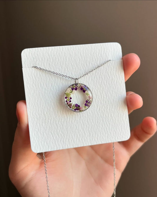 Round Resin Necklace with Purple Dried Flower Wreath Pendant