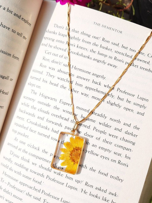 Resin Sunflower Pendant Necklace – Real Flower Jewelry