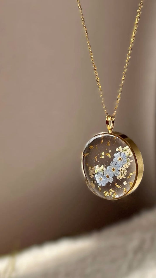 Round Resin Necklace with Blue Dried Flowers & Gold Foil